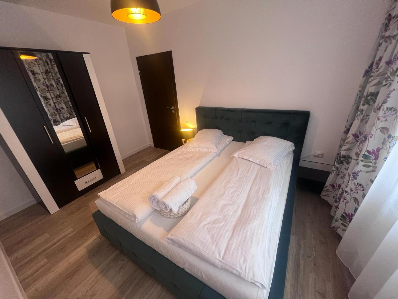 Helix Apartaments ซีบิว ภายนอก รูปภาพ